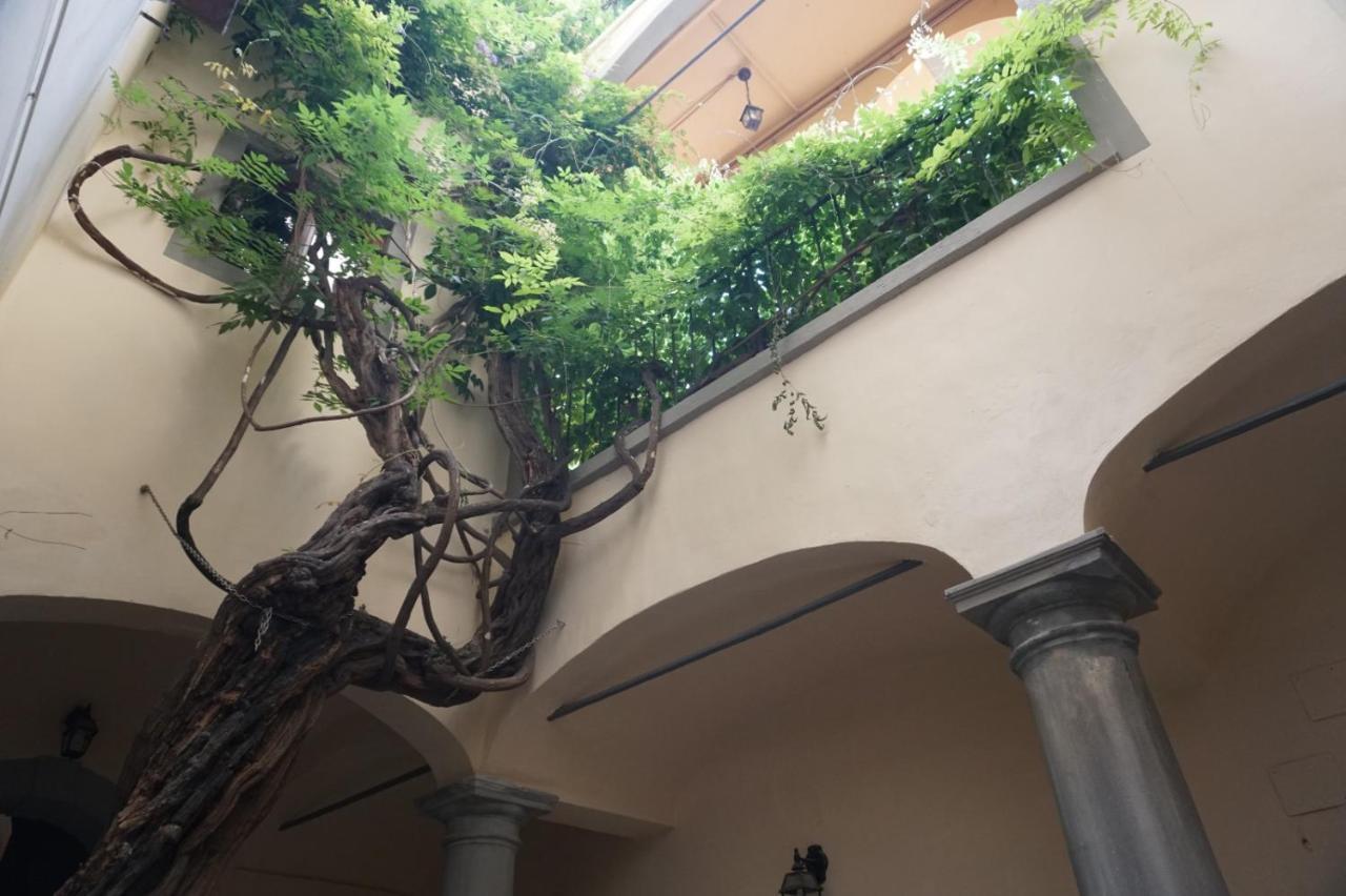 Fiorenza Boutique Apartment فلورنس المظهر الخارجي الصورة